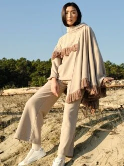 Hausanzug TORTORA Mit Strick In Sand Von Chiara Fiorini 7 Hausanzug TORTORA Mit Strick In Sand Von Chiara Fiorini -Amoena Verkaufs-Shop hausanzug kuschel baumwolle mit cape tortora cf1321 chiara fiorini 3