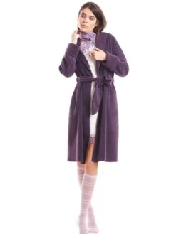 Morgenmantel KUSCHEL FLEECE Pflaume-violett Von Fiori Di Chiara -Amoena Verkaufs-Shop kuschel morgenmantel lila fc9137 fiori di chiara 2