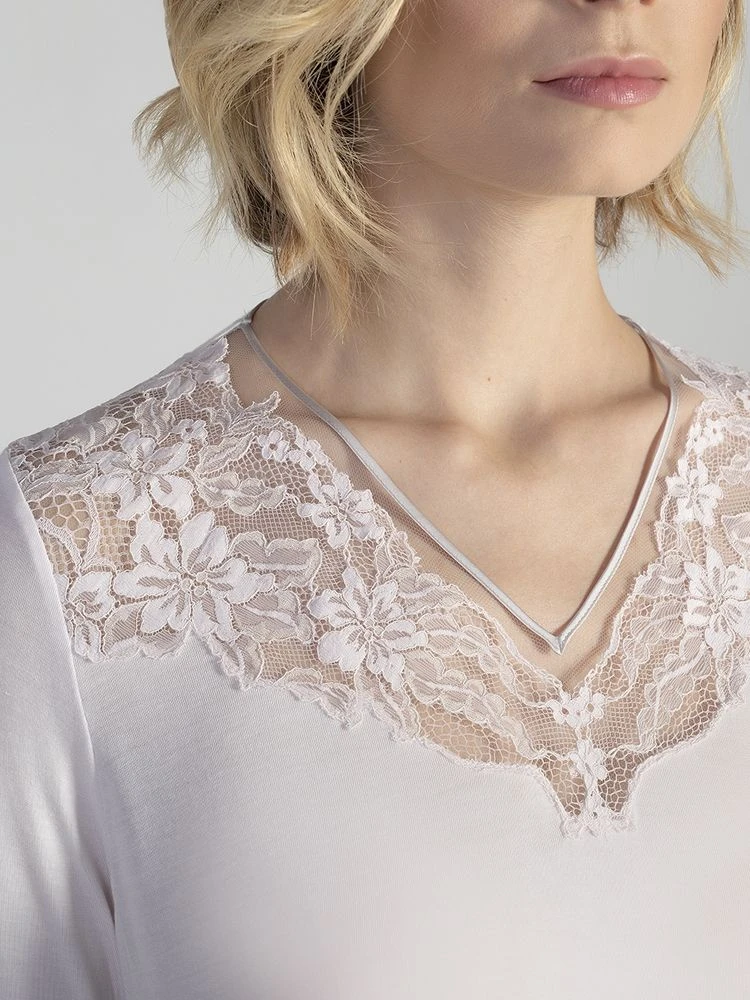 Modal Langarm Nachtkleid SNOW In Weiss Von Verdiani 4 Modal Langarm Nachtkleid SNOW In Weiss Von Verdiani – Bild 4