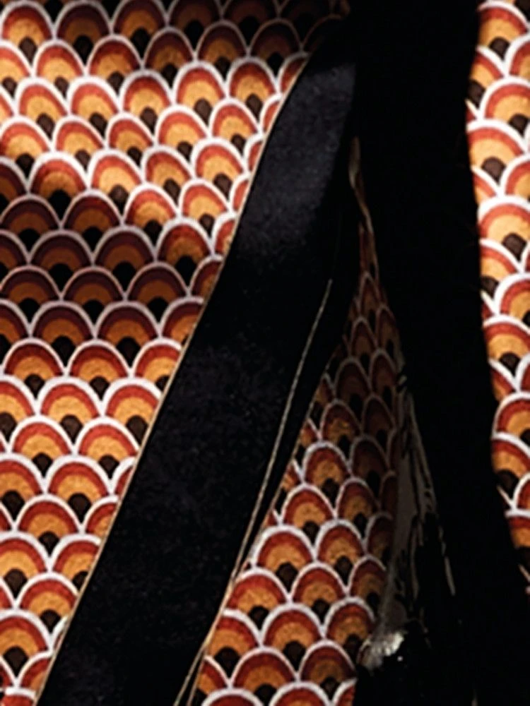 Seide Neglige CHRISTMAS CAPSULE Schwarz-gold Von Chiara Fiorini 6 Seide Neglige CHRISTMAS CAPSULE Schwarz-gold Von Chiara Fiorini – Bild 6