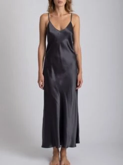 100% Seide Nachtkleid DORINE Von Vivis -Amoena Verkaufs-Shop nachtkleid seide lang dorine v00006 anthrazit vivis 4