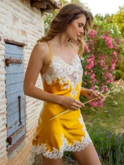 Designer Stretchseide Nuisette No. 2 NINA Marjolaine Lingerie -Amoena Verkaufs-Shop nuisette seide nina 4nin0202 gelb 7374 marjolaine 2 5