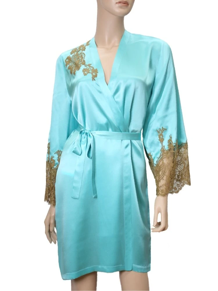 Seide Morgenmantel JARDIN Kurz Mit Spitze Marjolaine 4 Seide Morgenmantel JARDIN Kurz Mit Spitze Marjolaine – Bild 4