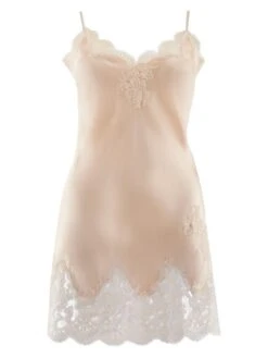 100% Seide Negligé TOI MON AMOUR Klassische Farben Von Aubade 28 100% Seide Negligé TOI MON AMOUR Klassische Farben Von Aubade -Amoena Verkaufs-Shop seide neglige ms40 goldsand 1 soie d amour aubade 4 1 1
