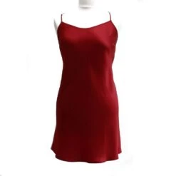 Seidennachthemd 100% Seide SOIE UNIE "177" Von Marjolaine 16 Seidennachthemd 100% Seide SOIE UNIE "177" Von Marjolaine -Amoena Verkaufs-Shop seidennachthemd soie unie 0177 rot marjolaine f