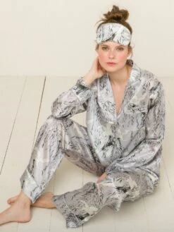 100% Seide Schlafanzug Elisabetha In JAPANESE GARDEN Von Radice -Amoena Verkaufs-Shop seidenpyjama elisabetha japanese garden radice 5 1