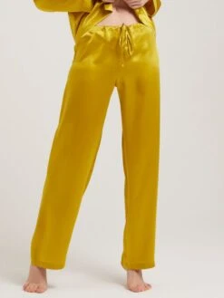 100% Seide Schlafanzug LAILA Uni Von Vivis 20 100% Seide Schlafanzug LAILA Uni Von Vivis -Amoena Verkaufs-Shop seidenpyjama laila v00009 goldgruen vivis 4 6