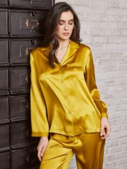100% Seide Schlafanzug LAILA Klassisch Von Vivis -Amoena Verkaufs-Shop seidenpyjama laila v00009 goldgruen vivis 6 1