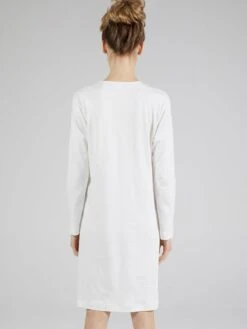 100% Baumwolle Nachtkleid WKND No. 5 Knielang Sahneweiß Von Verdiani 7 100% Baumwolle Nachtkleid WKND No. 5 Knielang Sahneweiß Von Verdiani -Amoena Verkaufs-Shop sleepshirt baumwolle weiss 3630 verdiani weekend 2