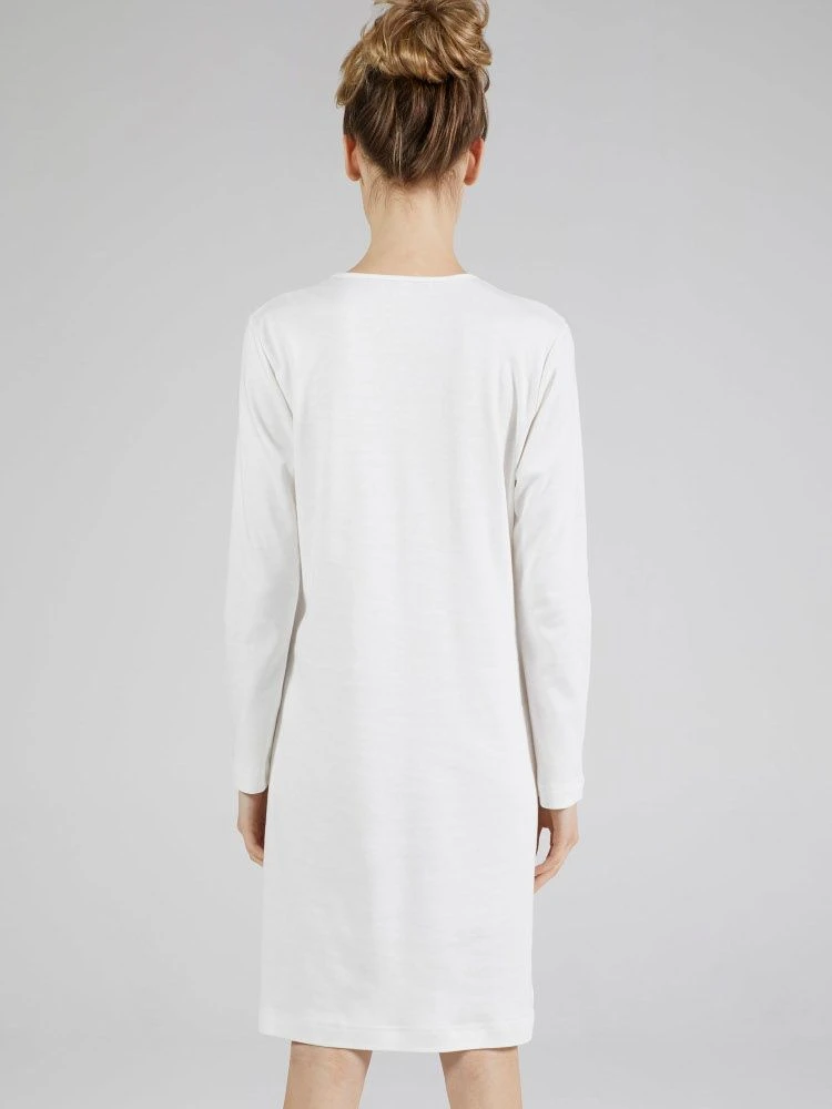 100% Baumwolle Nachtkleid WKND No. 5 Knielang Sahneweiß Von Verdiani 3 100% Baumwolle Nachtkleid WKND No. 5 Knielang Sahneweiß Von Verdiani – Bild 3