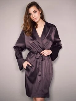 Stretchseide Kimono SLOANE STREET Exclusiv Eva B. Bitzer 15 Stretchseide Kimono SLOANE STREET Exclusiv Eva B. Bitzer -Amoena Verkaufs-Shop stretch seide morgenmantel exclusiv 27319263 terra eva bitzer 3 1